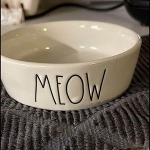 Rae Dunn cat dish